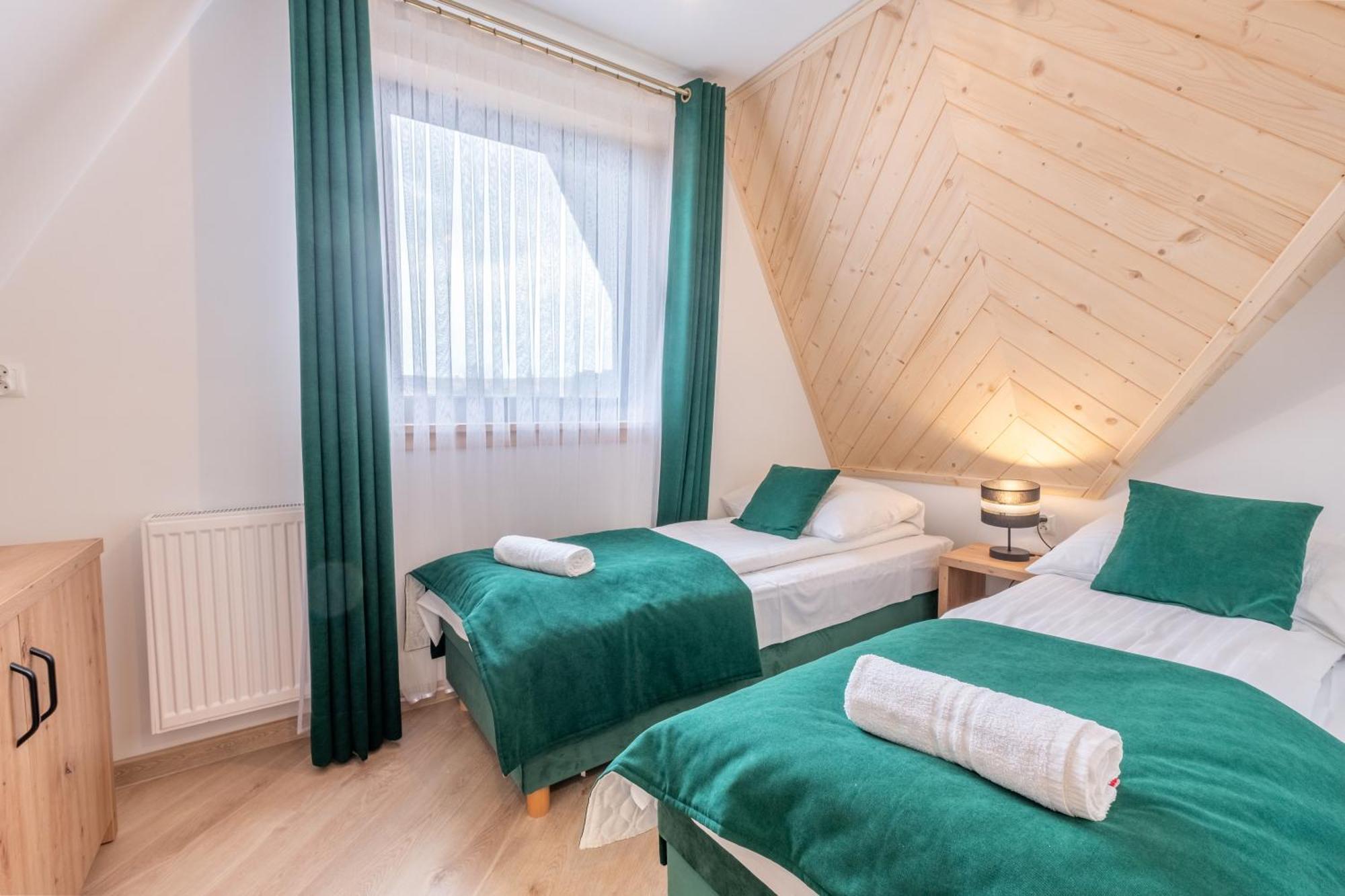 Apartamenty Gorskie Widoki ポロニン エクステリア 写真